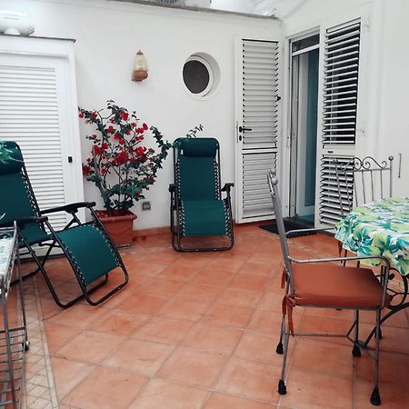 דירות Augustus Park Capri Center מראה חיצוני תמונה
